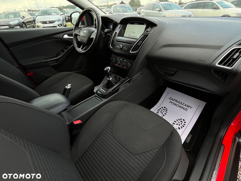 Ford Focus 1.5 EcoBlue Start-Stopp-System TITANIUM DESIGN - 23