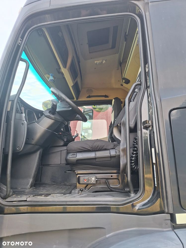 Mercedes Actros MP4 kabina slim - 5