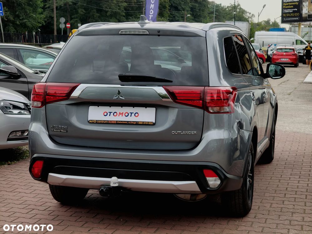 Mitsubishi Outlander 2.0 2WD Diamant - 3