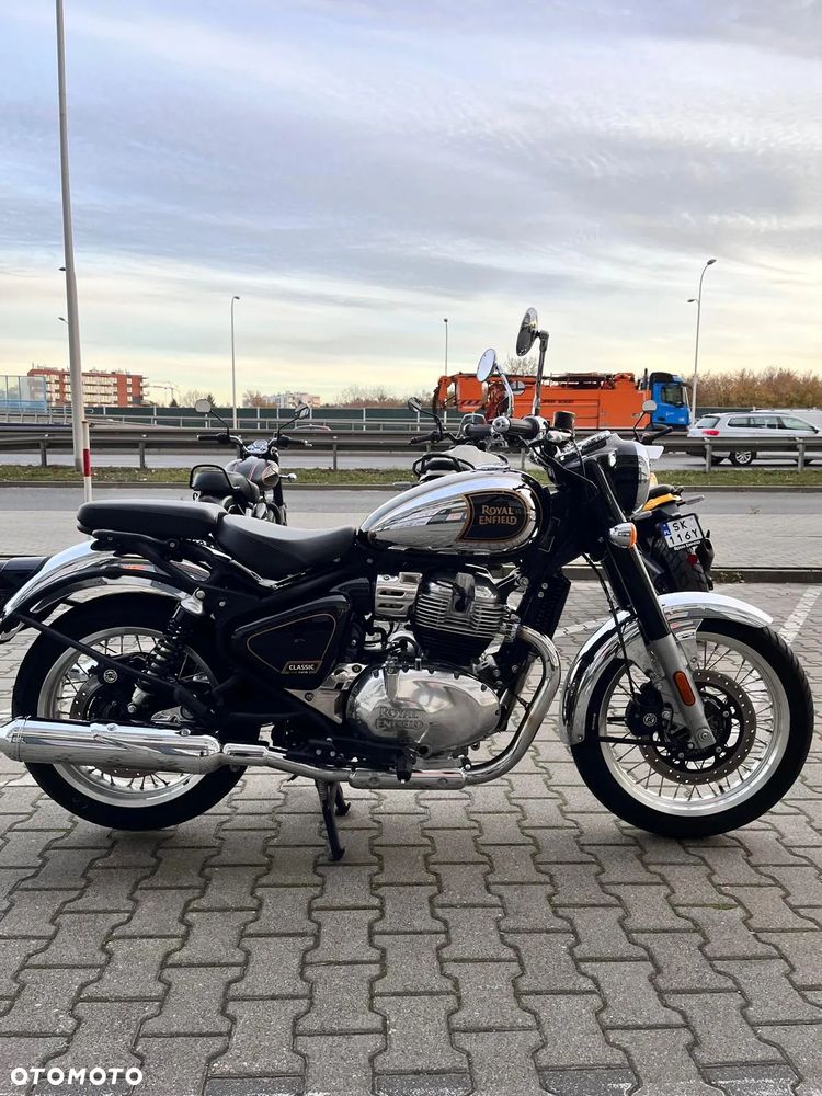 Royal Enfield Classic - 1
