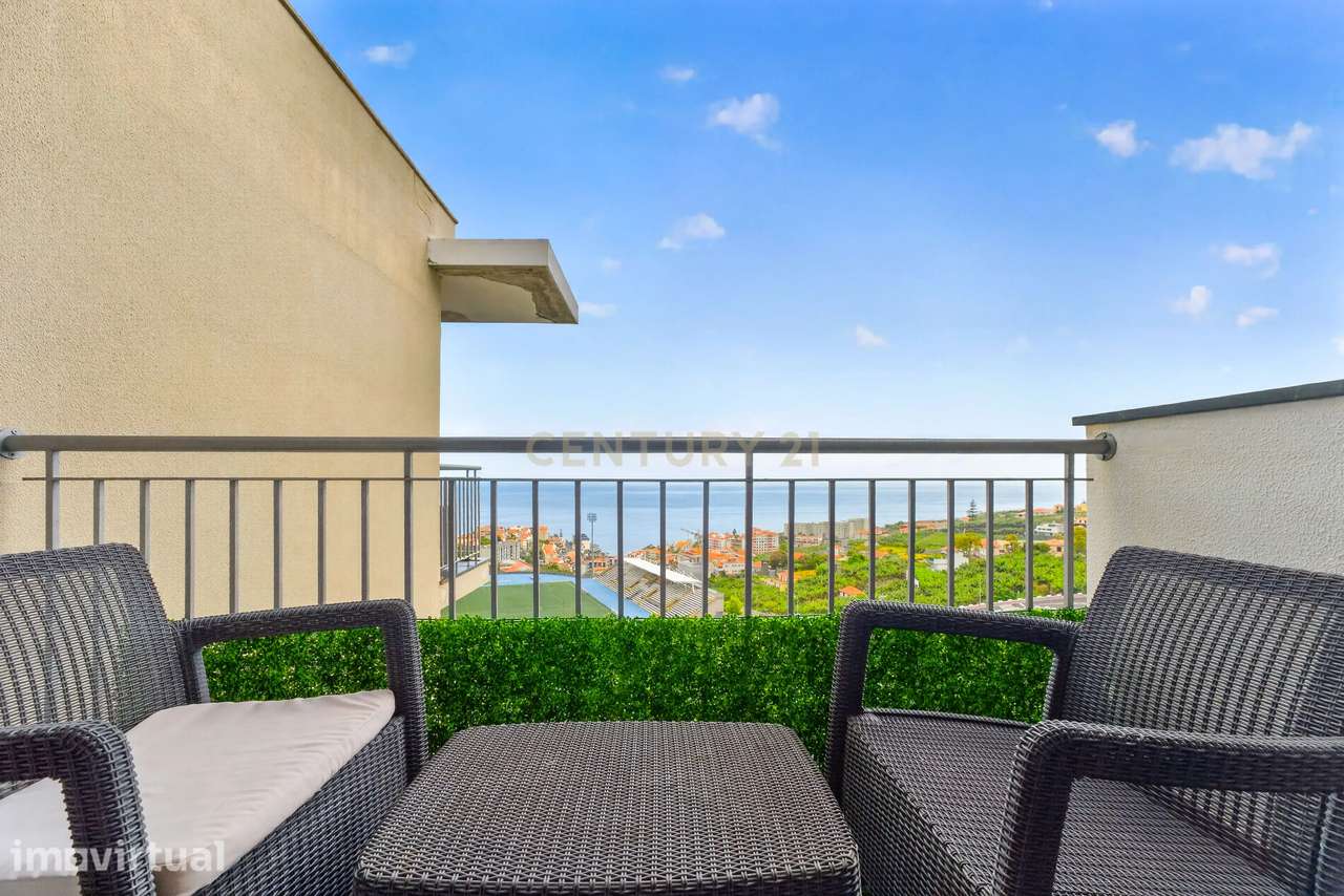 Apartamento T3 com Varanda e Vista Desafogada – Câmara de Lobos - Grande imagem: 3/28
