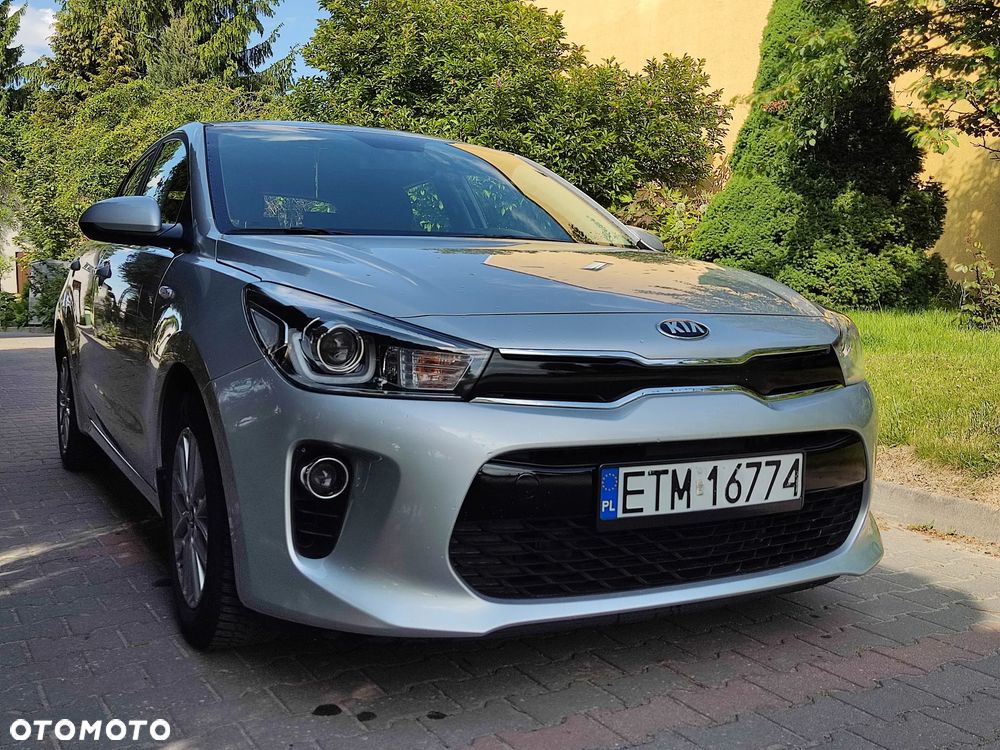 Kia Rio - 1