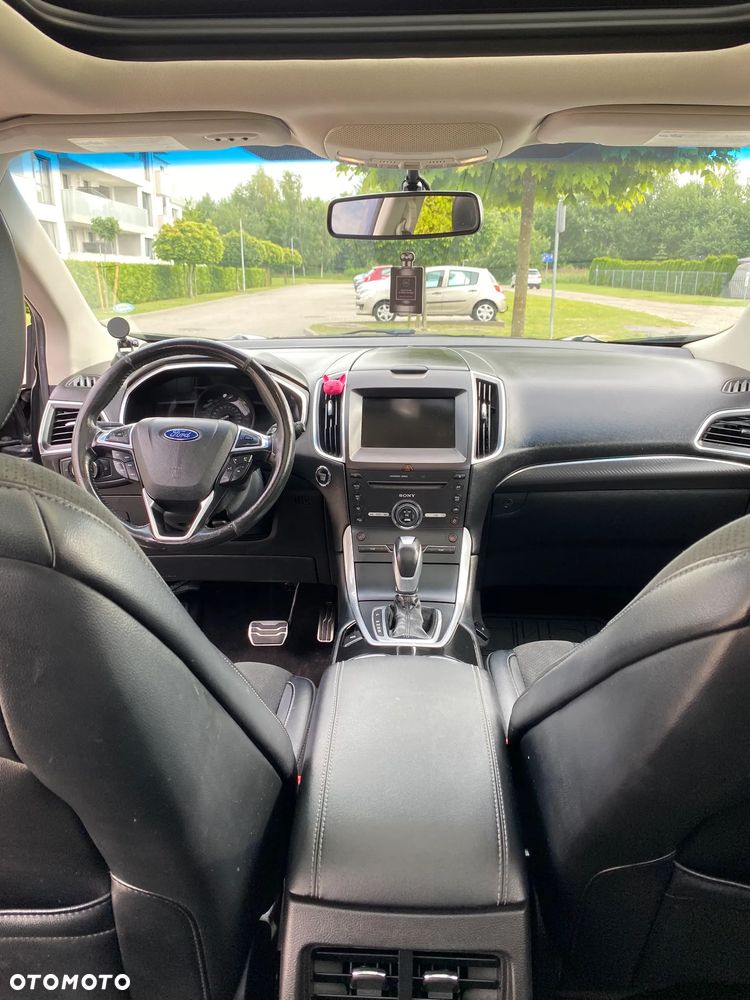 Ford Edge - 9