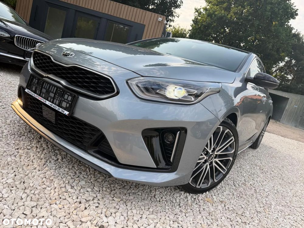Kia Proceed
