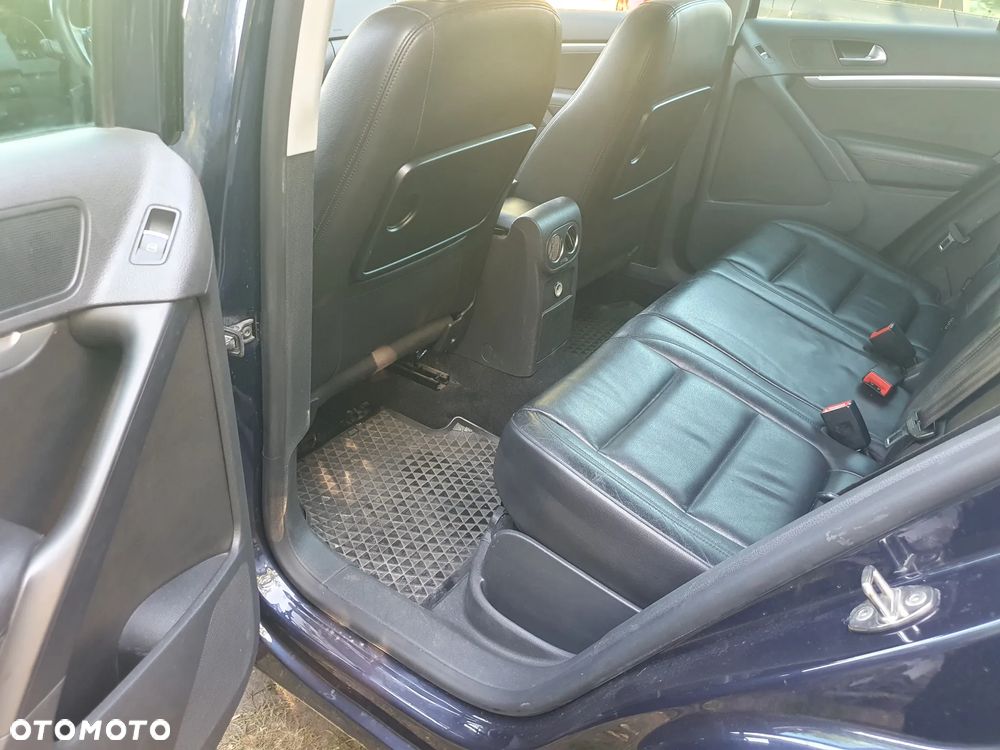 Volkswagen Tiguan 2.0 TDI DPF 4Motion BlueMotion Technology DSG Lounge Sport & Style - 10