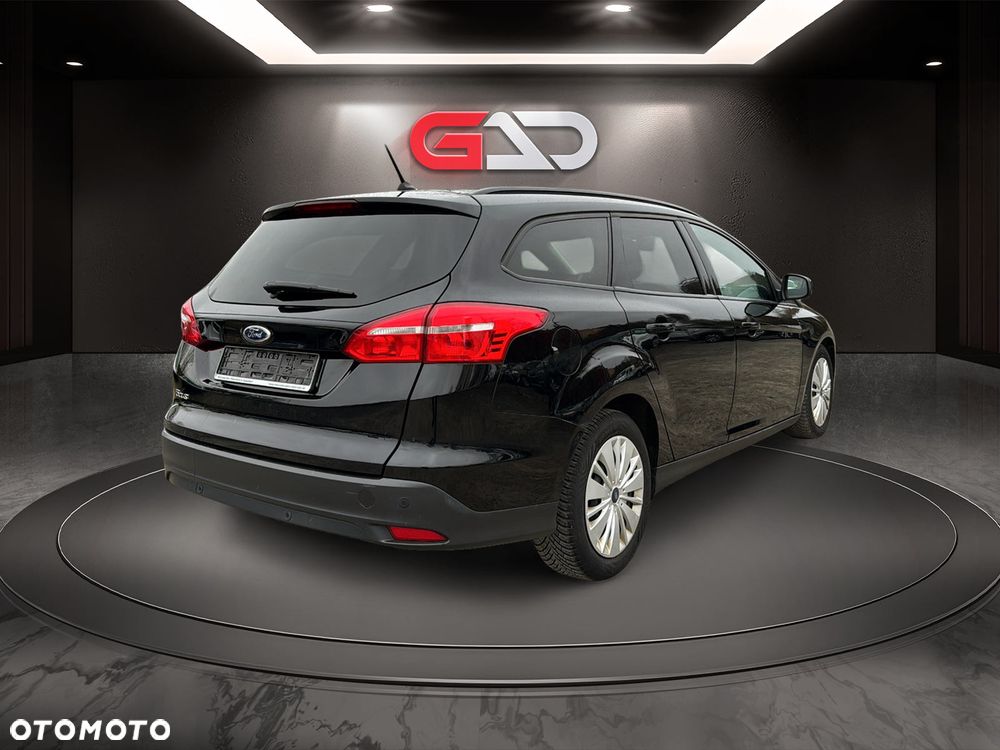 Ford Focus 1.0 EcoBoost Titanium - 6