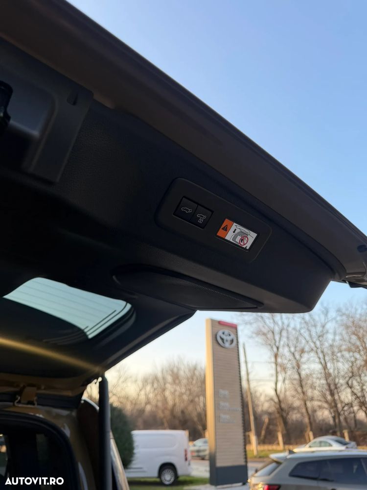 Toyota Land Cruiser 250 2.8l D-4D 204 CP A/T 7 locuri Luxury - 10