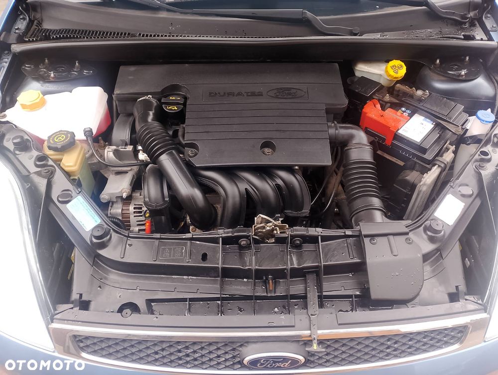 Ford Fiesta 1.4 Trend - 29