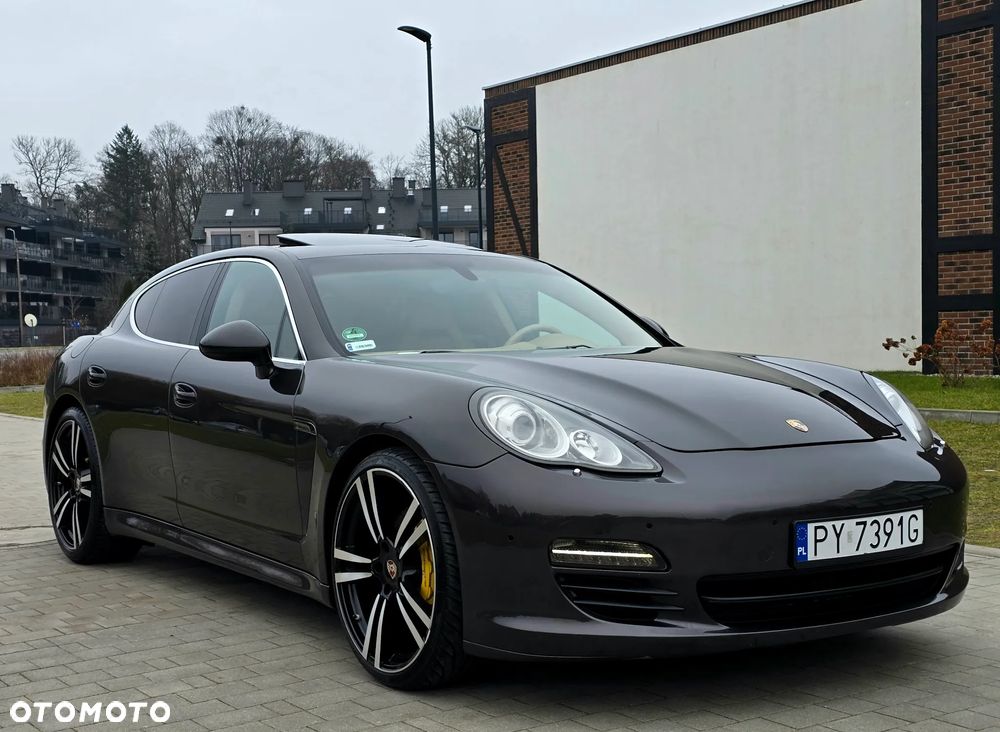 Porsche Panamera 4S PDK - 21