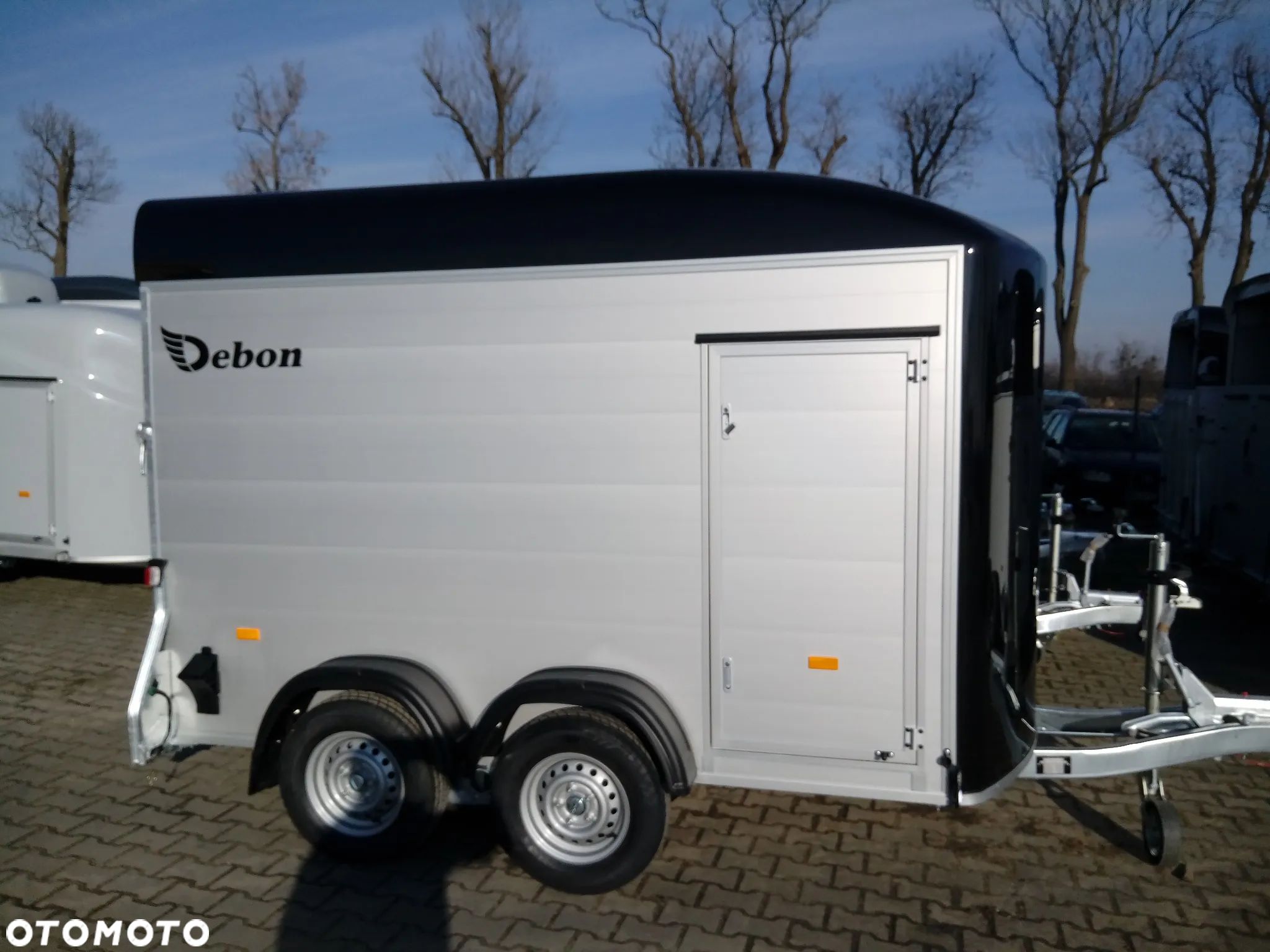 Debon Bagażowa  Fourgon c500 3,13x1,65x1,95m kryta,kontener, poliester, sztywna zabudowa, 2motory, qad, instr. muzyczne - 1