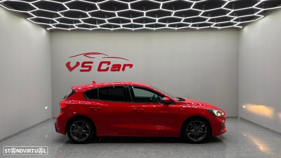 Ford Focus 1.5 TDCi ECOBlue ST-Line - 28