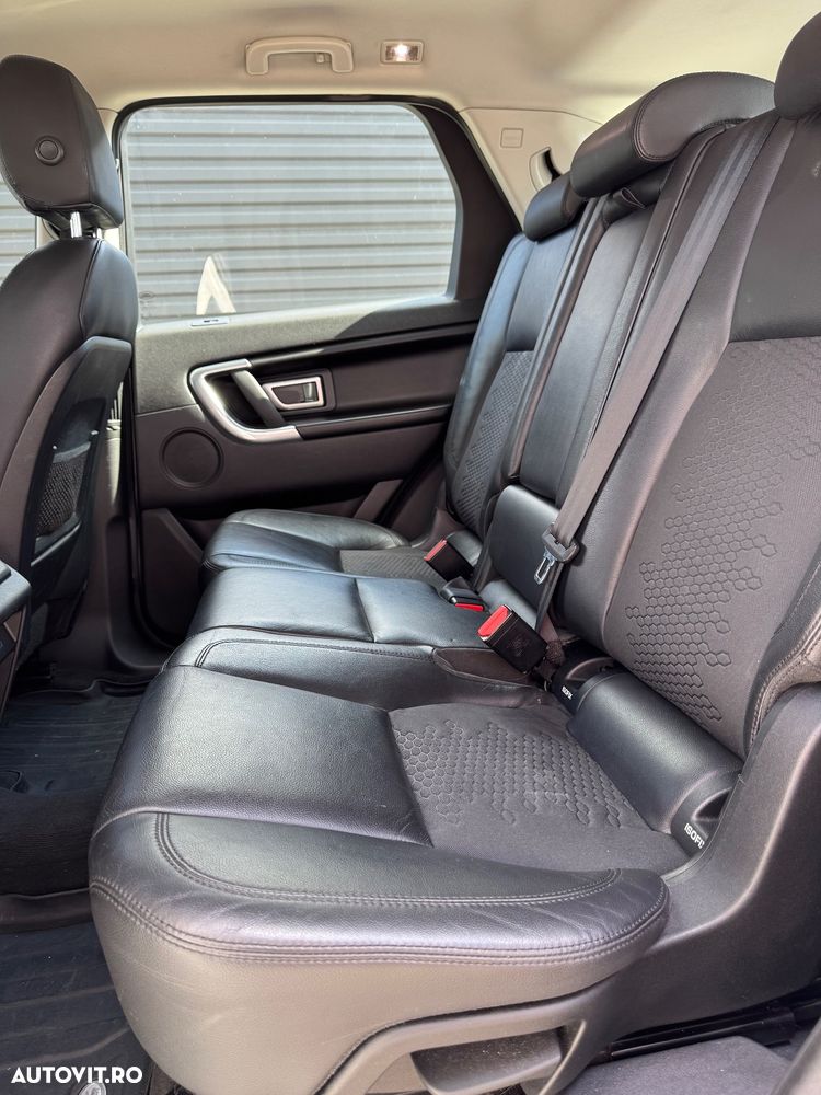 Land Rover Discovery Sport 2.0 D150 MHEV SE - 17