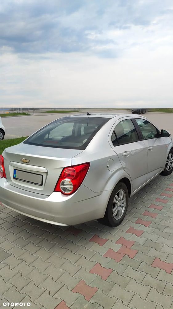 Chevrolet Aveo 1.4 16V LT EU5 - 3