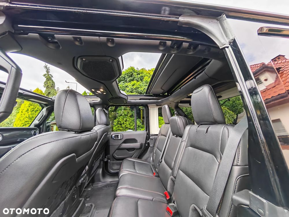 Jeep Wrangler - 21