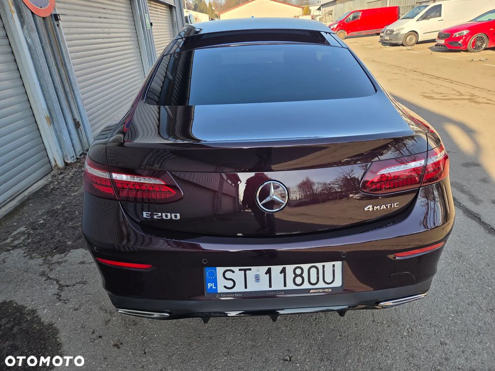 Mercedes-Benz Klasa E 200 4-Matic 9G-TRONIC - 24