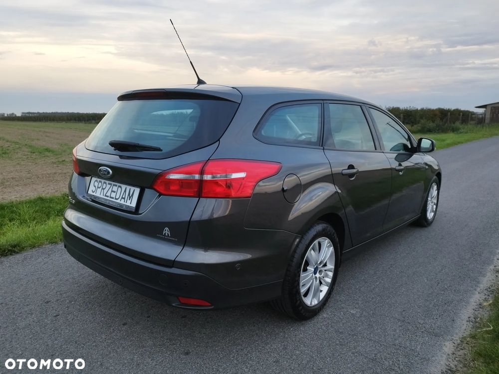 Ford Focus 1.5 TDCi SYNC Edition ASS - 5