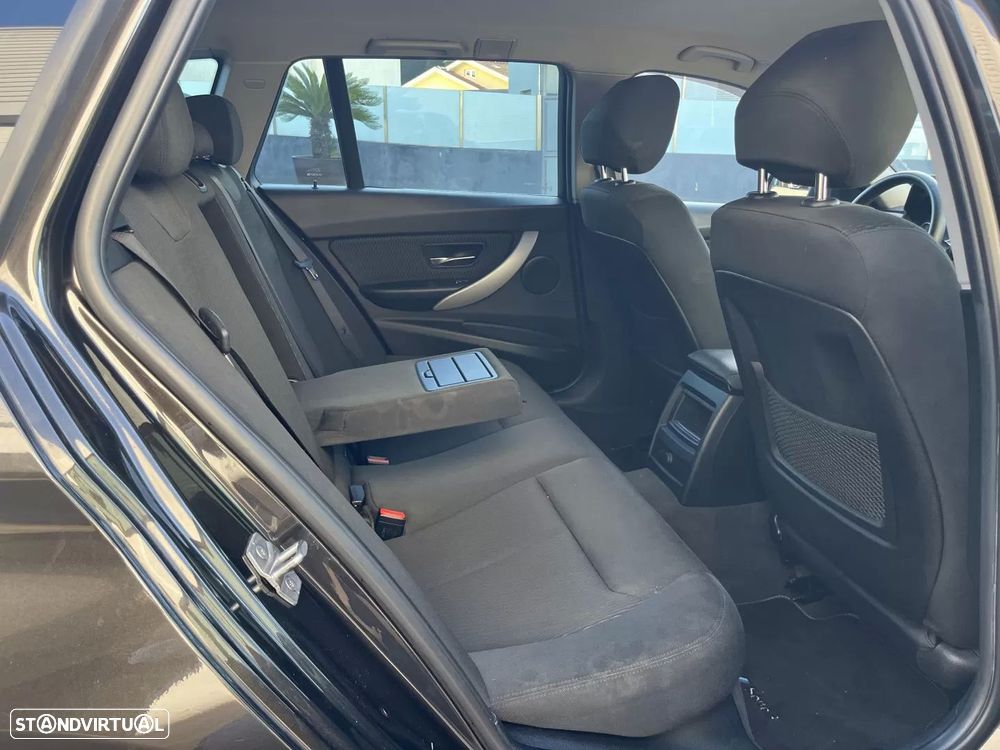 BMW 320 d Touring Aut. M Sport - 51