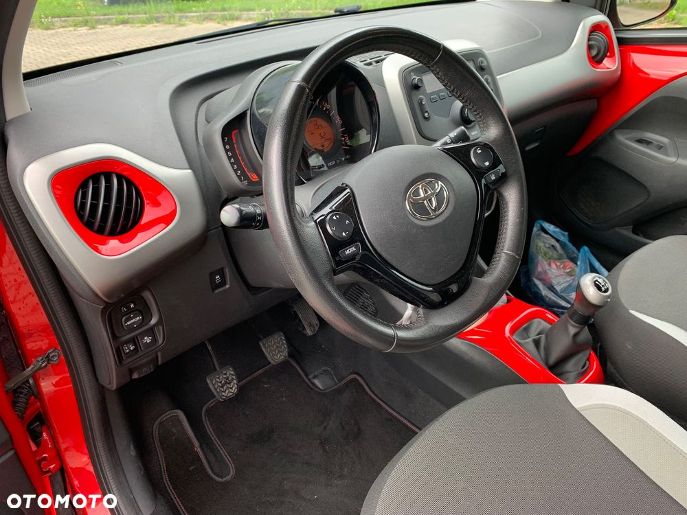 Toyota Aygo x-play Eco - 14