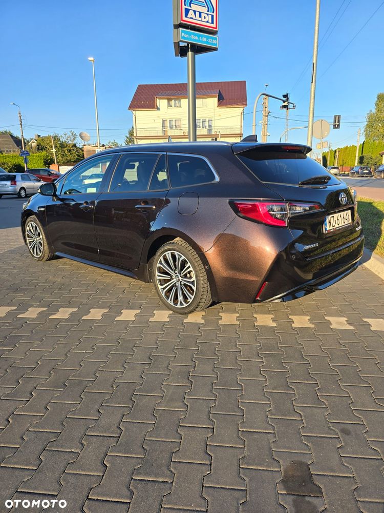 Toyota Corolla - 4