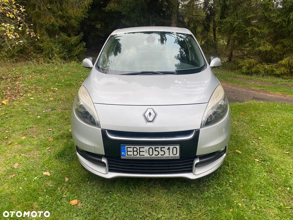 Renault Scenic 2013 photo 2