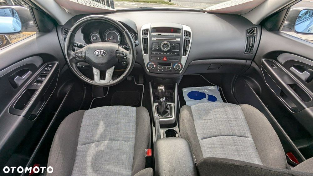 Kia Ceed - 20