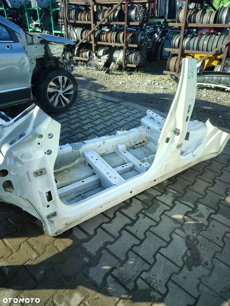 Nissan Juke F15 lewy prawy prog slupek cwiartka - 3