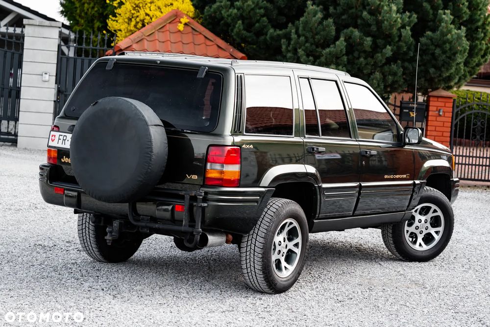 Jeep Grand Cherokee - 9