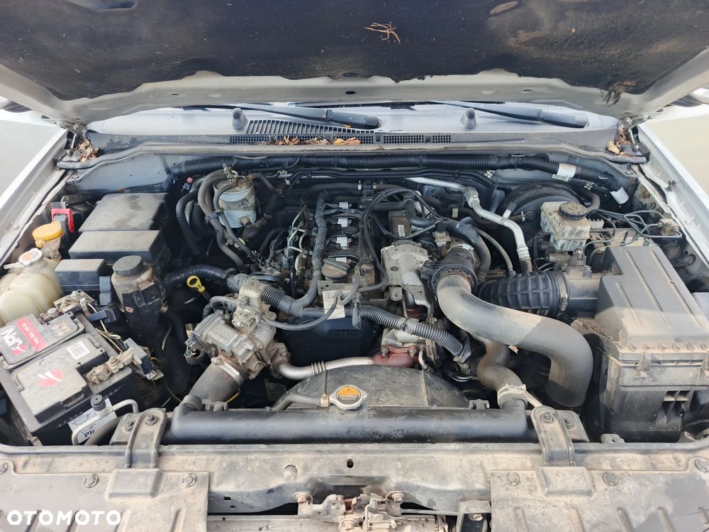 Nissan Navara 2.5 D SE - 9