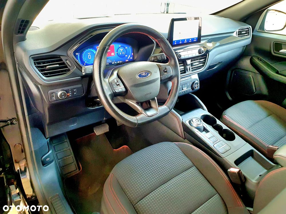 Ford Kuga - 8