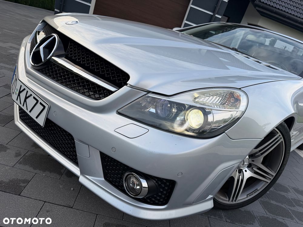 Mercedes-Benz SL - 25