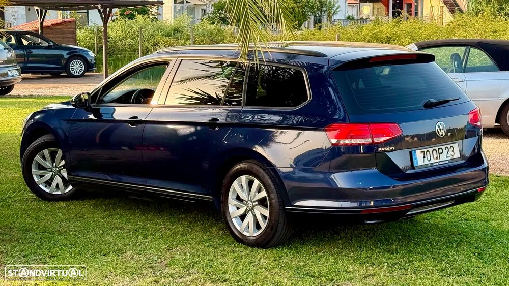 VW Passat Variant 1.6 TDI Confortline Navig - 5