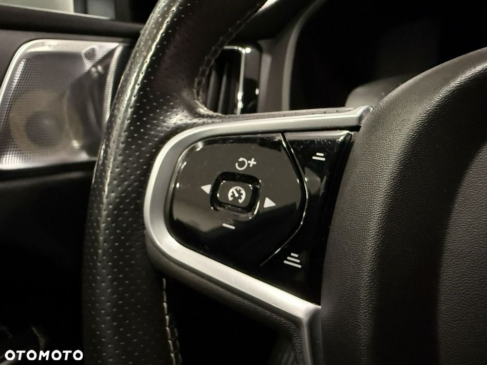 Volvo XC 60 - 34
