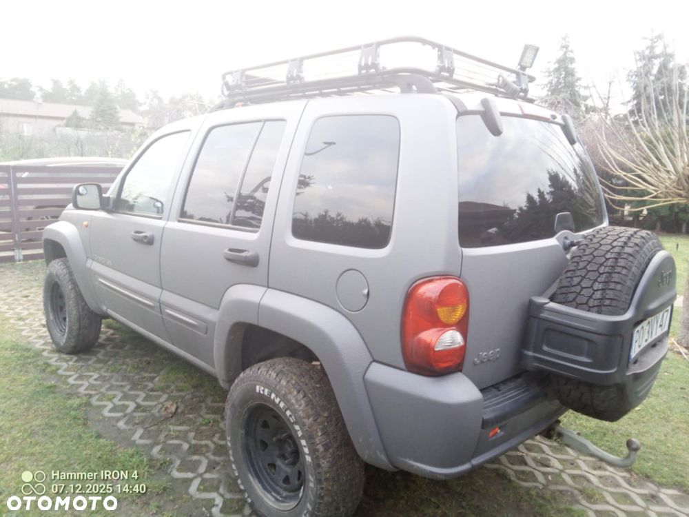 Jeep Cherokee - 5