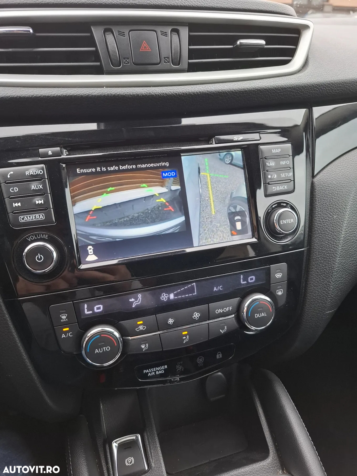 Nissan Qashqai 1.6 DCI Start/Stop N-Connecta - 34