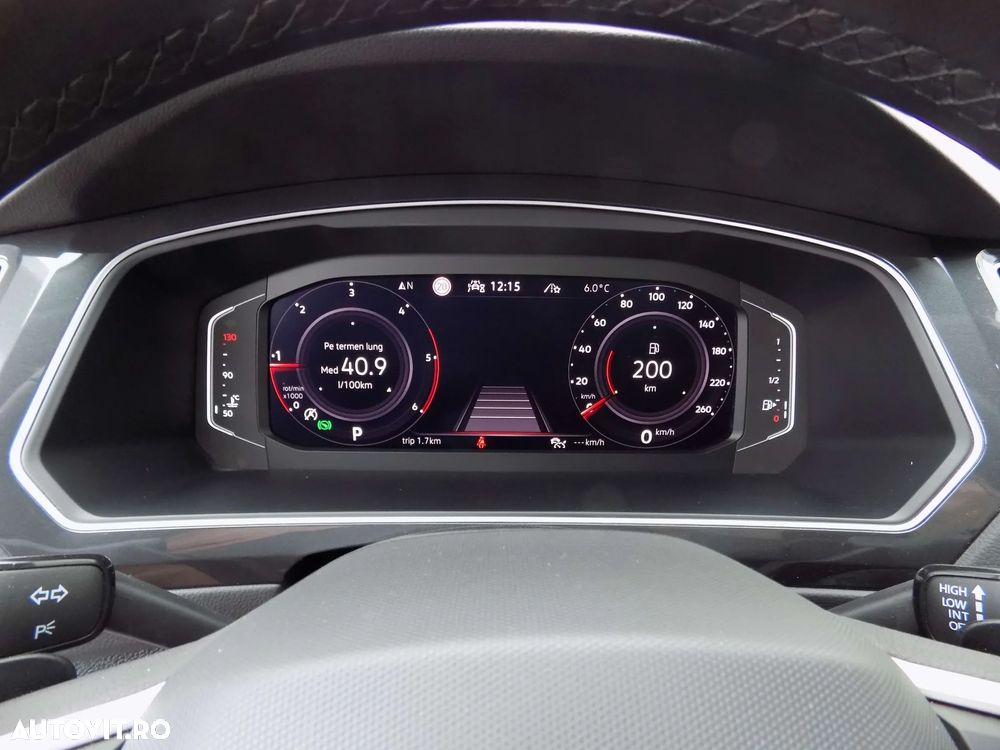 Volkswagen Tiguan 2.0 TDI SCR 4MOTION DSG Elegance - 17