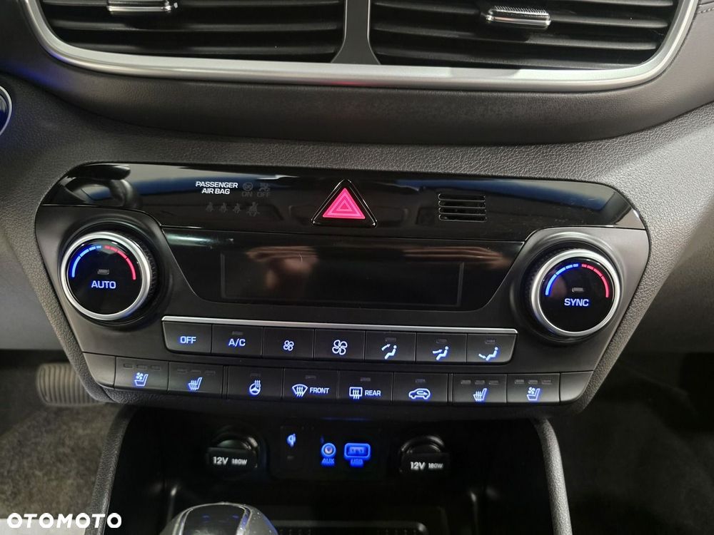Hyundai Tucson 2.0 CRDi 48V Premium 4WD - 28