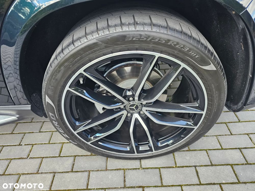 Mercedes-Benz GLS - 25
