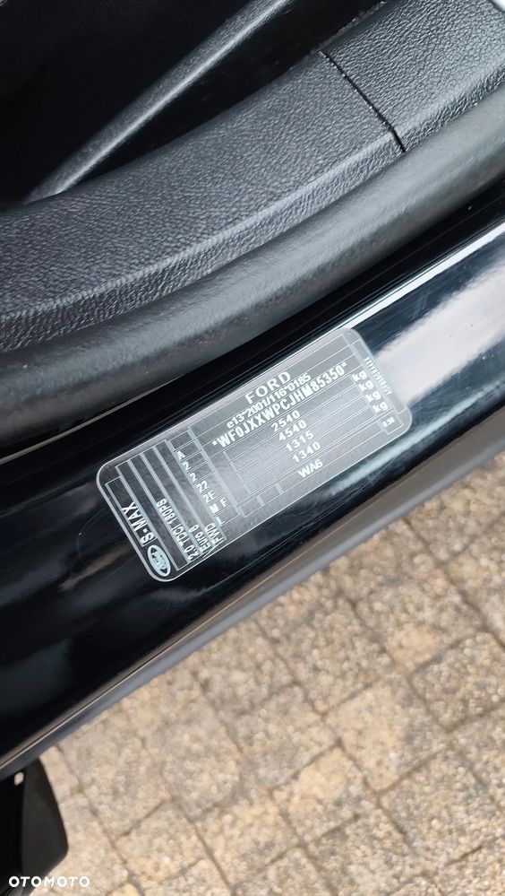 Ford S-Max 2.0 TDCi Titanium - 34