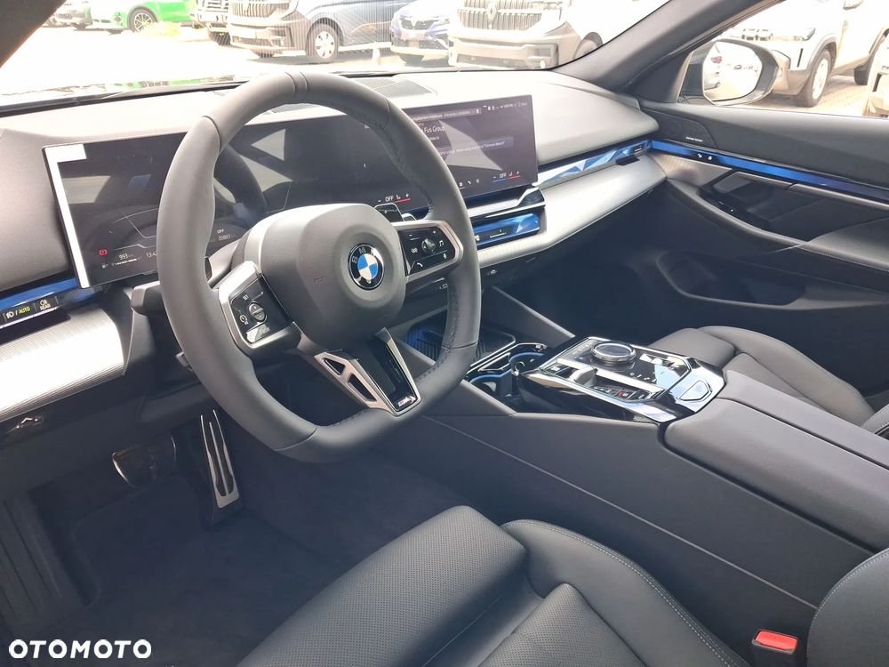 BMW Seria 5 520d xDrive mHEV M Sport - 10