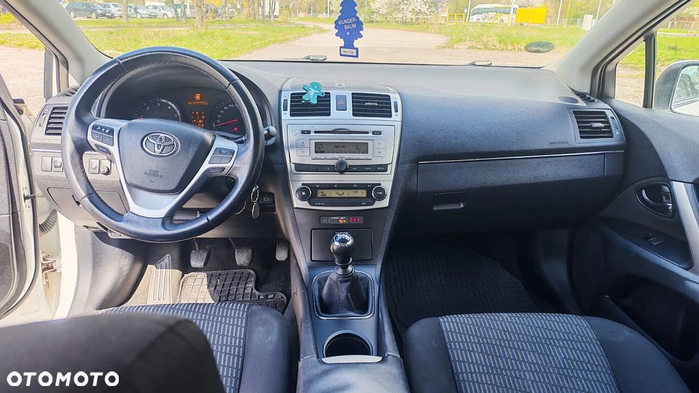 Toyota Avensis 2.0 D-4D Active - 11