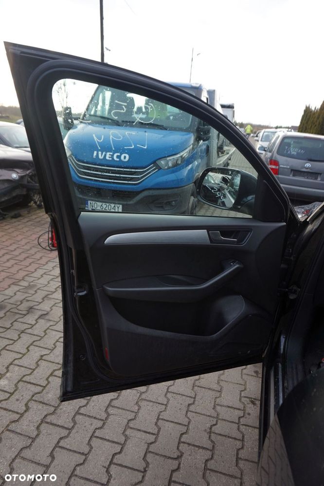 DRZWI PRZEDNIE LEWE Q5 I 8R LZ9Y  CZARNY AUDI 2008-2012 - 8
