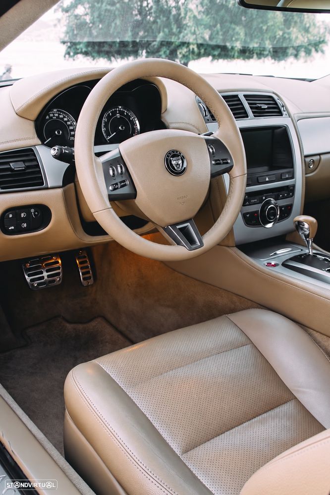 Jaguar XK 4.2 V8 — fotografia 40