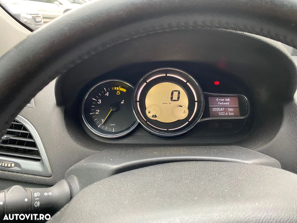 Renault Megane ENERGY dCi Intens - 11