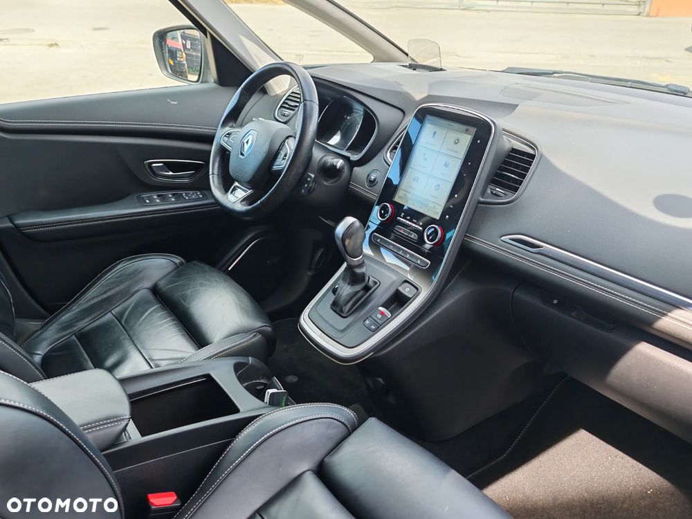Renault Scenic - 31