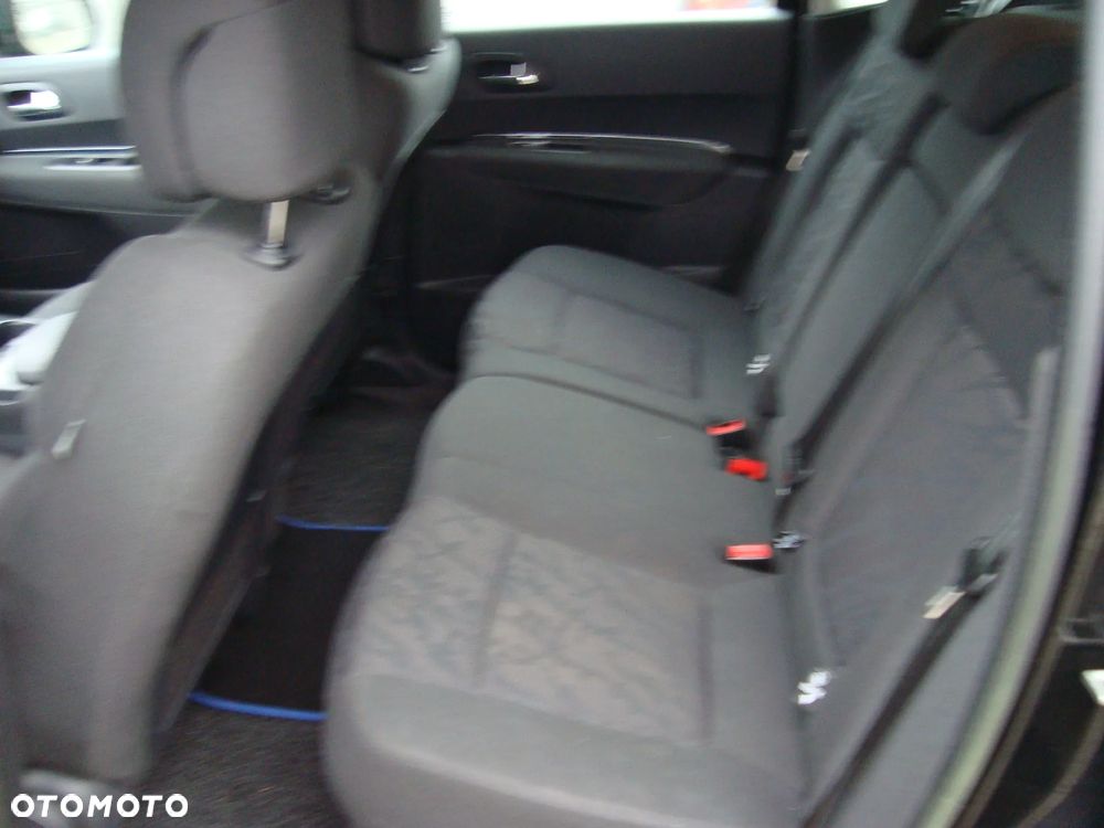 Peugeot 3008 - 11