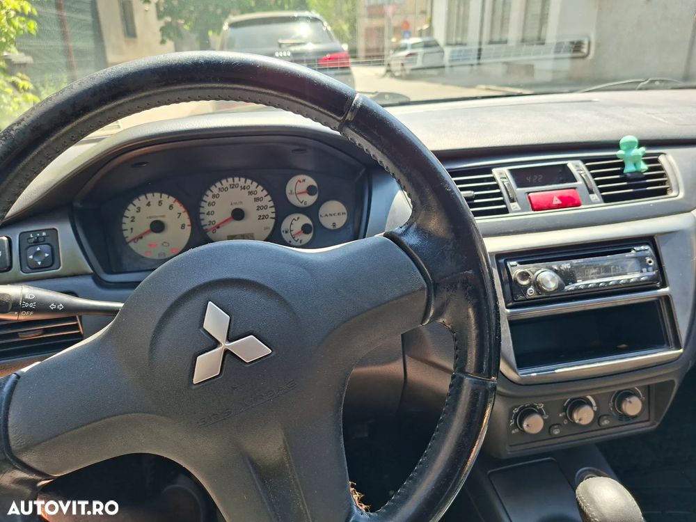 Mitsubishi Lancer 1.6 Invite - 6