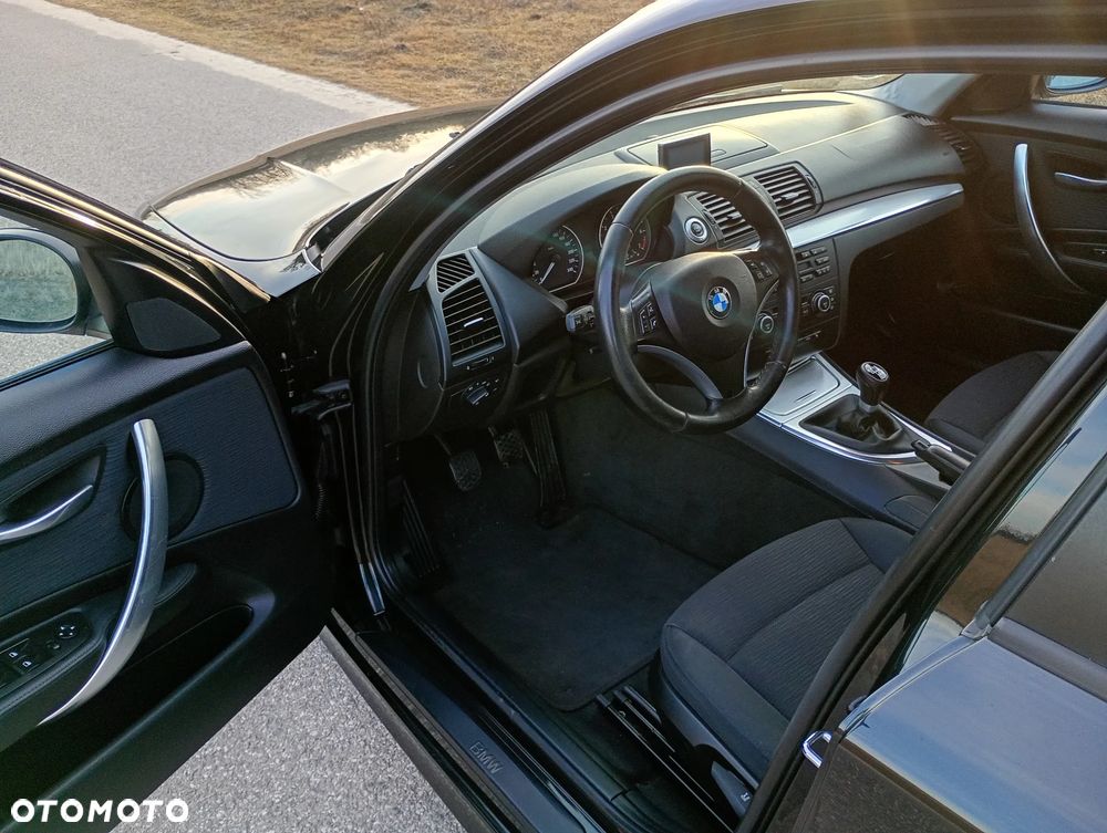 BMW Seria 1 - 23