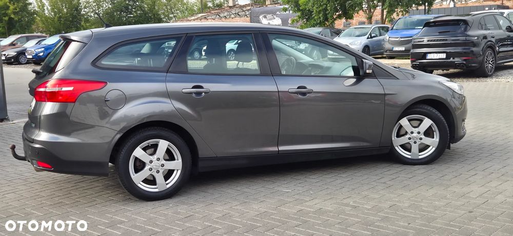Ford Focus 1.5 EcoBoost STart-Stopp-System TITANIUM - 18