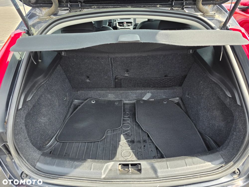 Volvo V40 D2 Momentum - 31