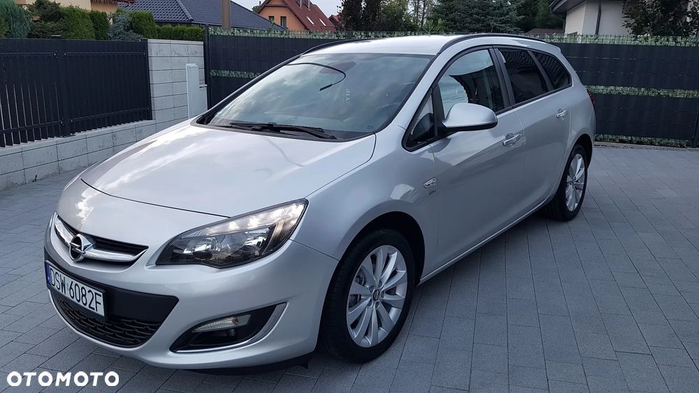 Opel Astra 1.4 T Edition 150 - 14